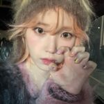IU Instagram - 바이바이코랄🦩