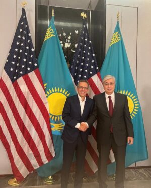 Ian Bremmer Instagram - unga’s back in person baby! keepin busy w/ officials from kazakhstan, the netherlands, colombia, portugal, & finland (to name a few)

thanks for taking the time everyone : )
