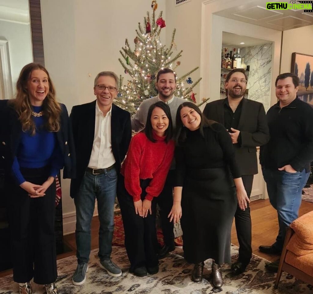 Ian Bremmer Instagram - a merry christmas from some o’ your besties at eurasia group : ) New York, New York