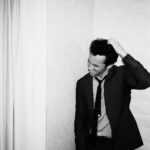 Ian Harding Instagram - "Man contemplates dry scalp" 📸 to @sophiiieeehart