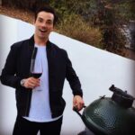 Ian Harding Instagram - Post teen choice awards celebration! I can't say how grateful I am. To you and to the people I work with. This show has been my life for almost 7 years, and the experience keeps getting better with age. Thank you for supporting our work. Thank you for giving me 7 years of surfboards. Thank you @lucyhale @itsashbenzo @sleepinthegardn @shaym @keeoone @tylerjblackburn @janelparrish @sashapieterse27 @imarleneking and every person that has made the show what it is.
