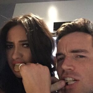 Ian Harding Instagram - Tweeting makes us hungry. 