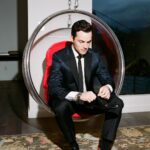 Ian Harding Instagram - Flashing way back to when I learned how to tie my shoes. #fbf 📸 @sophiiieeehart