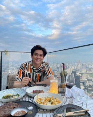 Iang Sittha Sapanuchart Instagram - Happy New Year 2022 🤗