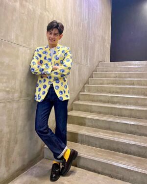 Iang Sittha Sapanuchart Instagram - และที่ขาดไม่ได้ ขอบคุณชุดสวยๆใส่ไปรายการร้องข้ามกำแพงจาก @houseoftatayvon ด้วยนะครับ ❤️❤️❤️