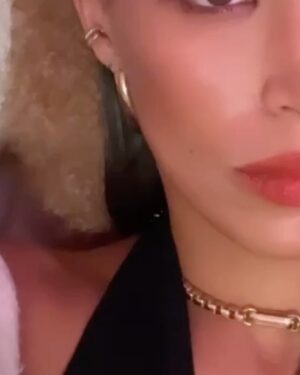 Ilfenesh Hadera Instagram - A gift. My love. Most beautiful scene partner, woman, friend. I love getting to do this thing with you. The realest one. Thank you for making everything so much fkking fun❣️
.
.
Hair @timothyaylward <3
Makeup @georgisandev <3