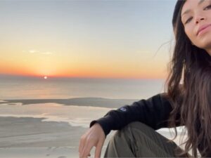 Ilfenesh Hadera Instagram - Today I’m deeply grateful to see another sunrise, for the kindness and generosity of beautiful friends (and strangers too) and for having a life back home that I’m always eager to return to. Thank you to all of you reading this who make my life full- you know who you are. Gratitude always and the happiest Thanksgiving to you and yours x