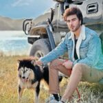 Imran Abbas Instagram – Our soul hungers for nourishment and growth which we get from spending time in nature with our loved ones or even by our own-selves at times.. it doesn’t lust for poison or depletion which we get from wasting time with fake people with their nonsense drama buffet. Islamabad, Pakistan