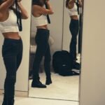 Inês Herédia Instagram - É só para assumir que os meus pés vivem na IV posição e que afinal ainda ficou cá qualquer coisa do Ballet.