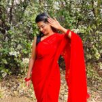 Inchara Joshi Instagram - 🧿❤️Saree means simplicity and sophistication❤️🧿 #inchara #inchu #viral #trending #cute #trending #trendingreels #katheyondushuruvagide #starsuvarna #herione call#instagram #instagood #reelsinstagram #saree #redsaree Aziz Nagar