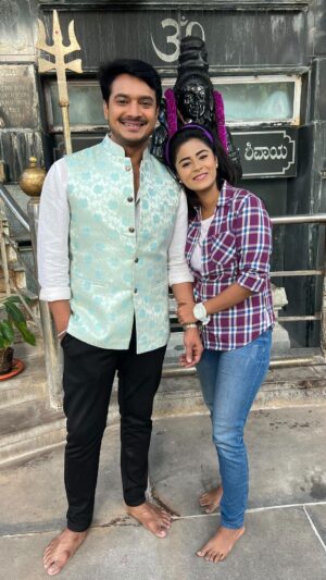 Inchara Joshi Instagram - Are you people enjoying yathi and sahana’s Jodi ❤️🧿

 #funnyreels #romcom #katheyondushuruvagide #sati #yathisahana #cutecouples #sujayhegde #incharajoshi #inchu #inchara #actor #hero #heroine #viral  #trending #comedyreels #bts #kannadaserial #kanndafilmindustry #telugusongs #tamil #instagram #instalike #instagood #india #romcoms