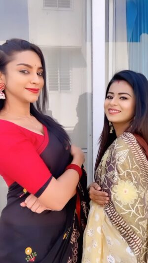 Inchara Joshi Instagram - Kangana Tera ni saanu kare ishare ❤️

#inchu #incharajoshi #inchara #viral #trendingreels #kanganaterani #saanukareishare #transformation #transisitiktok #transitionreels #muddulakshmiserial #muddulakshmi #ashvini #katheyondushuruvagide #sahana #starsuvarna #mattigajuluserial #radhika #chitti #sisterlove #sisters #cute #hindi #heriones