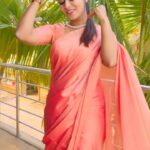 Inchara Joshi Instagram - Bombe bombe 🧿❤️🙈 #bombebombe #darshan #toogudeepadarshan #viral #trendingreels #cute #saree #darshan #rachitaram #rahulanjali #kannadasongs #kranti #movie #kannadareels #bombebombesong❤️ #instagood #instagram #dboss #dbossfans