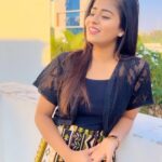 Inchara Joshi Instagram - Kani men ante chaala caring ga undaali❤️ #viral #trending #cute #inchara #inchu #incharajoshi #telugu #telugureels #viral #kfi #kannada #serial #herione ##romanticvideos #couples #wohladkijosabsealaghai #telugusongs #telugudialogues