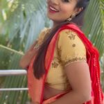 Inchara Joshi Instagram - Sajna hai muje sajna ke liye ❤️🙈❤️. #inchu #inchara #incharajoshi #viral #trending #cute #transistion #sajnahaimujhesajnakeliye #herione #kannadareels #telugureels #geminitv #starsuvarna #radhika #sahana #kfi #mardhini #doglover #dancer #moderntosaree #kantara #sapthamigowda #rishabshetty #hindi