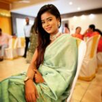 Inchara Joshi Instagram - 💚‘Nothing feels as comfortable as saree ‘💚 Candid❤️🧿 Pc: @raksha_lokesh_ 😘 #incredibleindia #incharajoshi #candid #cute #saree #herione #actress #nayansari #sareelove #greensaree #mattigajulu #trending #marriagegoals #married #actor #acting #cutest #trendingreels #picture Bangalore, India