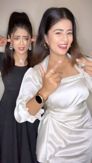 Inchara Joshi Instagram - Yello Gojappa nim  aramane 😂😅😅
What a singer @inchara.joshi is 😍