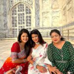 Inchara Joshi Instagram - The serene TAJ MAHAL ❤️😍 @inchara.joshi @jyothijoshi2 #tajmahal #familyvacay #agra Taj Mahal, Agra, India