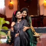 Inchara Joshi Instagram - Pandit sisters In reel and real life too❤️🧿 @iamsoumyabhat #inchu #incharajoshi #viral #trending #soumyabhat #katheyondushuruvagide #starsuvarna #actors #heriones #sisters #instagram #cutest #sahana #varnika #instagood Bangalore, India
