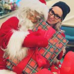 Ingrid Michaelson Instagram – *update! NYC sold out BUT we added a Livestream!  London still available 🎄It’s that time of the year again!  My annual annual Holiday Hop and my London show are up for sale now!  Swipe for VIP and Santa n me.  Tix in the bio 🤶🏼