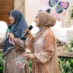 Irish Bella Instagram - To be able to belong in a group of such amazing, positive & warm hearted people is an incredible feeling ❤️ Grateful to Allah that my life has crossed paths with these sisters 🫶🏼 Once again thank you @kartikaputriworld for putting this all together, and making me a part of this. You have made such a beautiful garden of Jannah for us all ❤️🥰 Thanks to all vendors.. EO @gcwo.id @tw.weddingg Dekorasi @pt.adika12persada.id Dokumentasi @askar_photography Venue @swasana_lippokuningan @swasanawedding Photobooth @picadabra.studio Drink @teatwo.official Drink @susu_mbokdarmi Drink @heavenlywang.id Nasi kulit @chick_chy.id Nasi kebuli @dyeenskitchen Bakso @baksobara Siomay @monas.delight Gulai sapi @gultik.ku Roti keset @rotikeset.condet Tumpeng @tumpengmini Kue tampah @kartikasoulfood Shihlin @shihlinsnacksid Kebab @emados.shawarma Roti @psbakeryid Goodiebag @mydreamgoodies Popcorn @jollytimeindonesia Sajadah anti slip @ds.modest Wardah @wardahbeauty Shella saukia @shellasaukiaofficial Sayeed @sayeedbeauty
