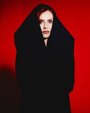 Isabelle Huppert Instagram - #tb @ellejapan 🇯🇵

📷 @dannykasirye 
@jonathan_huguet @morgane_martini @rudymartins @julievillanovanails