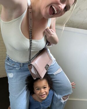 Iskra Lawrence Instagram - I hesitated posting these bc they weren’t “aesthetic” and idk how so many ppls latelys look so perfectly curated but I have to stop comparing my posts IKYK. Instead I’m posting to record these real memories that I want to treasure over worrying about an algorithm or perfection✨

1. My bestie🫶🏼
2. Peppa pig bus tour (highly recommend! Ask me any of your Qs below) 🐷
3. I’ve always wanted to learn how to properly decorate cupcakes so my momma surprised me with a class and I filmed the whole thing in my YouTube channel - Mostly because I want to remember everything hahah but also because it was soooo good and I think you’ll love it and learn from it too (link is in my bio)🧁
4. Yup I made this! And you can too when you watch the YouTube Video aka your own private cupcake decorating class😂 which flower is your fave???🌹
5. Dinner with @lauren.v.m.w one of my longest friendships we met at school when we were 12🥹
6. Me and my munchkin did a lil photoshoot⭐️
7. Got mermaid nails by the incredible @by_hayle_thecollective 😍
8. Back in my endz, showing my boo-boo how we roll
9. Took the fam to @westmidsafari it’s in the town where I’m from and still one of my fave places even after 32 years🔥
10. Making magical memories @warwickcastleofficial the first time @philipapayne or my baby have been (and stayed at! Room tour coming soon) in a real castle🏰