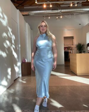 Iskra Lawrence Instagram - Thank you @lastylemagazine for honoring me with this award and @fionamacpa for the certificate from the State of California for my impact of raising awareness of EDs and pushing unretouched, inclusive marketing in the fashion industry - I never could have dreamed of being in a room with so many powerful women and change making humans. This was such a special evening that I’ll remember always, and thank you @rosgold for being by my side to experience this and make it all possible💕 

Shoutout to Ros for pulling this look together in less than 24 hours and to all the wonderful PR teams who wanted to dress me:
Dress + Blazer - @reformation 
Shoes - @louboutinworld 
Earrings - @muglerofficial x @hm