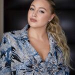 Iskra Lawrence Instagram - ✨ISKRA ✨ #NYFW w/ @iskra attending the @nyfw x @badgleymischka show makeup & photos @veronicagaona @bioeffectofficial imprinting eye mask @111skin black diamond cream @lancomeofficial le stylo waterproof long lasting eyeliner in black hypnose 5 color eyeshadow palette in french nude monsieur big waterproof mascara in black idol liner in glossy black l’absolu rouge drama matte lipstick in 510 @armanibeauty luminous silk concealers in 5.5 & 5.75 luminous silk glow powders in 2 & 5.5 luminous glow blush in 11 & 51 @westmanatelier baby cheeks cream blush stick in mimi face trace cream contour stick in biscuit @darkswanofdenmark secret 01 class in short mix 8 & 10mm #iskralawrence #veronicagaona #makeupartist #nyc Manhattan, New York