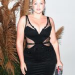 Iskra Lawrence Instagram - back in NY for fashion week.. lil flashback to last season @patbo 📸 photo credit @thestewartofny New York City