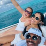 Iskra Lawrence Instagram - It’s ok to not be ok. What does that mean to you? For me it frees me from feeling like perfect exists Or the expectation that everyday will feel the same, and that unknowing as scary as it that exploration of yourself and the world is what living is all about Your feelings are always valid, and if someone tells you otherwise they’ve got their knickers in a twist 🤷‍♀️ Is there a reminder you’re telling yourself in 2024 or a phrase that empowers you? Turks And Caicos