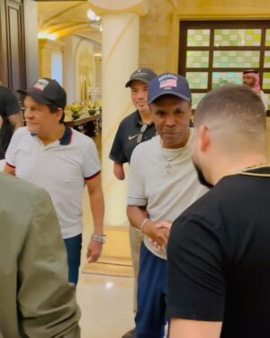 Israel Adesanya Instagram - In a room full of Living LEGENDS‼️🥹
To be invited by @turkialalshik and dine with these guys is a blessing. Can’t believe I didn’t wanna get off my couch hahaha. I’m just a fan of this game, who became a champion and will be a Legend too one day. Grateful for this life always.
@riyadhseason
#furyngannu
#riyadhseason