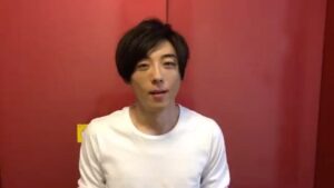 Issey Takahashi Instagram - お盆はいかがお過ごしですか？忙しくて旅に出れない方は、旅する氷結を飲んで旅行気分を味わってください。
#高橋一生 #旅する氷結