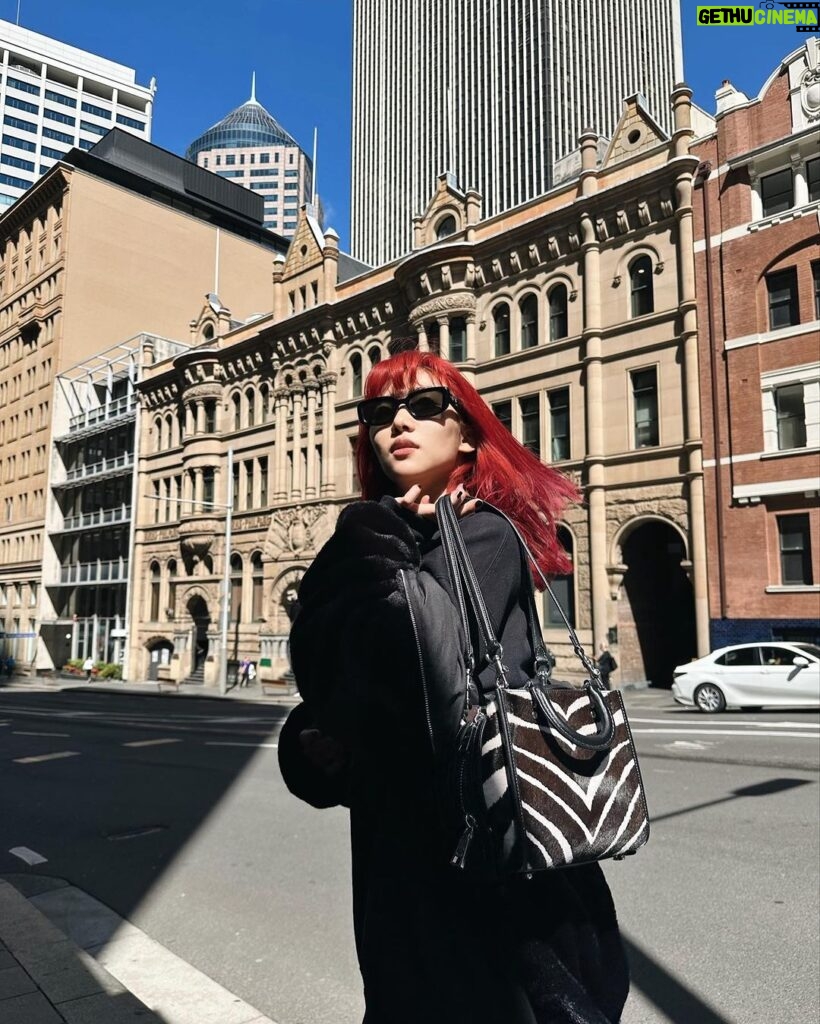 Isyana Sarasvati Instagram - Sunny Sydney🌞 #CoachNY #CoachIndonesia Sydney, Australia