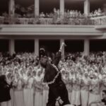 Isyana Sarasvati Instagram - Ada-Ada Ajaaaa keseruan hari ini di Al-Azhar BSD! Energi kalian gokil sih! Makasih yaa uda mau belajar lagu baruku singkat sekali tapi langsung pada nyanyi sekenceng itu! Respect!🫡 jan lupa pada apalin lagi biar next kita bisa teriakkan isi hati kita full satu lagu! Sehat-sehat kalian semua.