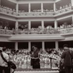 Isyana Sarasvati Instagram - Ada-Ada Ajaaaa keseruan hari ini di Al-Azhar BSD! Energi kalian gokil sih! Makasih yaa uda mau belajar lagu baruku singkat sekali tapi langsung pada nyanyi sekenceng itu! Respect!🫡 jan lupa pada apalin lagi biar next kita bisa teriakkan isi hati kita full satu lagu! Sehat-sehat kalian semua.