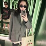 Isyana Sarasvati Instagram - Gelap terang bersama, selalu sempurna 🌻🌚👫🏻 ft. isim fio sental