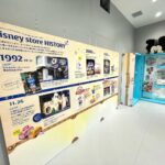 Itô Karin Instagram - . Disney store 30th Anniversary Pop-up Museum にご招待いただきました〜💫 . . ディズニーストアが30周年ということで 東京を皮切りに全国で開催するみたいです☺️ . . 私とほぼ同い年のディズニーストアなわけだけど、 幼過ぎて知らなかった歴史を 改めて知ることができました🫣✨ 私的には歴代コスチュームが 時代を感じて好きだったなあ🫶 このイベント限定のグッズも とーっても可愛くておススメです🫠 私はトートバッグ買いましたっ🙌🏻 ぜひぜひ行ってみてね〜！✨ === 🔸東京会場 会場:ディズニーフラッグシップ東京 期間:2022年8月21日(日)~9月19日(月) 🔸長崎会場 会場:アミュプラザ長崎 期間:2022年10月7日(金)~10月30日(日) 🔸鹿児島会場 会場:アミュプラザ鹿児島 期間:2022年11月5日(土)~12月4日(日) 🔸金沢会場 会場:金沢フォーラス 期間:2022年12月12日(月)~2023年1月15日(日) 🔸大阪会場 期間:2023年1月下旬~2月予定 🔸仙台会場 期間:2023年3月中旬~4月上旬予定 🔸岡山会場 期間:2023年5月中旬~6月上旬予定 🔸名古屋会場 期間:2023年6月中旬~7月上旬 🔸千葉会場 期間:2023年7月下旬~8月下旬予定 === © Disney © Disney/Pixar © Disney. Based on the “Winnie the Pooh” works by A.A. Milne and E.H. Shepard. ※展示内容は会場によって異なる場合があります。 #ディズニーストア #ディズニーストア30周年 #pr #Disneystore30thAnniversaryPopupMuseum