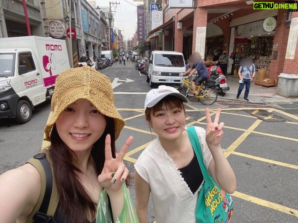 Itô Karin Instagram - . . 少し前に台湾に行ってました🇹🇼 . なーは1泊、私は2泊🫶 . . いつものことなんだけど 全然写真撮ってなくて大反省。 反省しても次の旅行では忘れてる😇 . . 動画は撮ったから…！ 載せる…、はず！笑 . . . 迪化街