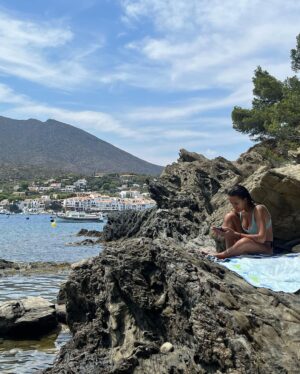 Itzan Escamilla Instagram - En playa