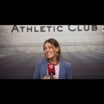 Itziar Ituño Instagram - Athletic klubeko enbaxadorea urrikoa. #repost @athleticclub @athleticclubfem "Ha sido una alegría para mí pero sobre todo para mi padre que es verdadero futbolero y experto. Fué juagor del Baskonia de Basauri y entrenó furbito y baloncesto.en el barrio muchos años ( aunque luego la hija le salió artista😜) Vamos haciendo pueblo, venimos de muy atrás pero nuestro futuro , nuestra cultura e identidad sigue estando en entredicho, no las tenemos aseguradas. Cuando vas por el mundo y te preguntan ,mucha gente no sabe Euskal Herria donde está y a veces me he visto a mi misma diciendo si conocen el Athletic de Bilbao para decir "soy de alli" Por eso es importante dar pasos para reforzar nuestra identidad, cultura, deporte, arte, nuestras maneras de hacer y sobre todo la lengua, el euskera , que es lo que nos define. Somos un pueblo chiquito en un mundo globalizado pero seguimos perdurando y eso es algo grande." #athletic125 #125athletic