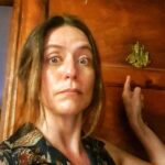 Itziar Ituño Instagram - FELI, nire pertsonaia. Mi personaje "LAS BUENAS COMPAÑÍAS", zineetan orain En cines aún✊️ #lasbuenascompañías #irusoin