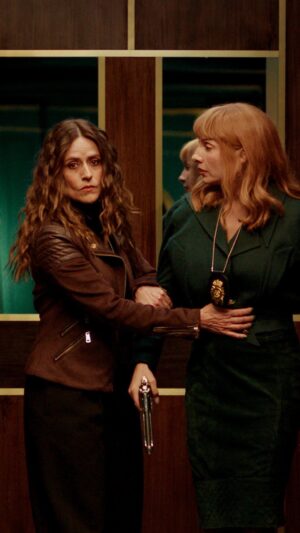 Itziar Ituño Instagram - ¿De qué hablarías en este ascensor? BERLÍN, del universo de La casa de papel, llega a Netflix el 29 de diciembre. #BERLINnetflix

What would you talk about in this elevator? #BERLINnetflix