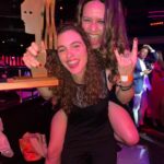 Itziar Ituño Instagram - FOTOGRAMAS sarietan bart @fotogramas_es . Eskerrik asko, bihotzez irakurle eta botua emon dozuen guztioi, ez dakizue ze pozik nagoen INTIMIDAD moduko istorio batengatik sari hau irabazi izanaz. Aurrera goaz pauso sendoz, emakumeok, honen moduko istorio gehiago kontatzera, islatzera. Gure aletxoa da andere guztion askatasuna ta dignitatearen aldekoa. Gora zuek!!🙌💜 Vernónica, Laura, Marian, Jorge🥰, zuen saria da hau @txintxuafilms @netflixes...eta seriaren ekipo guztiarena! Eskerrik asko ,Hada, @hadatorrijos la hostia zara! Zuretzako sari hau😘 Eskerrik asko beti ere Alicia Ruedari @aliciarueda bere diseinu ederrekaz ni janzteagatik ,honta baiiiii Aliciaaa!!!🥳🥳🥳💃 Ayer noche en los Premios Fotogramas, gracias a los lectotes por darme éste premio con vuestros votos, a Fotogramas, estoy superfeliz de recibirlo por una serie cómo INTIMIDAD que es nueatro granito de arena en la defensa de la libertad y dignidad de todas, mujeres. Veronica,Marian, Laura, Jorge.. @txintxuafilms @netflixes este premio es vuestro y del equipo entero. GRACIAS Gracias Hada,amiga porque eres la hostia, tia @hadatorrijos...vas a ganar un goya un día y lo sabes Y gracias siempre a Alicia Rueda, ppr vestirme así, maravilla...esta vez sí, Aliciaaaa💃💫🙌 @aliciaruedaatelier