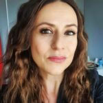 Itziar Ituño Instagram - Raquel Murillo pertonaia barriro be gorpuztea une batez pozgarria izan da. Gehiagoko gogoekaz gelditu naz, halan da be! Ia zer dakarren bizitzak. @lacasadepapel @netflixes Encarnar de nuevo el personaje de Raquel Murilo por un momento ha sido una alegría. Me quedo con ganas de más! A ver que trae la vida.