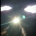 Itziar Ituño Instagram - "Irrifar laranja bat margotu diogu eguzkiari Goizero egin dezagun are koloretxuago argi Esnatu dezan bihotz barrutan lo dugun bizipoz hori Irrifar laranja bat margotu diogu eguzkiari Irrifar iheskor bat margotu diogu hego haizeari Sekulan ez da berriz izango berri beltzen mandatari Kantu zaharren doinuban orain firi- firi txistu dagi Irrifar iheskor bat margotu diogu hego haizeari Irrifar potolo bat margotu diogu laino beltzari Orain euria milaka tatta koloretsutan du ari Zipristin eta bizia emanaz gure herri zuri-beltzari Irrifar potolo bat margotu diogu laino beltzari Irrifar argitxu bat margotu diogu ilargiari Orain ilbeheratan zilarrezko irrifar fin-fina dagi Zerutik jeikita ibiltzen da ametsgaiztoen ehiztari Irrifar argitxu bat margotu diogu ilargiari Irrifar txikitxo bat margotuko diot nere buruari Eguzki, ilargi, hegohaize mundu zahar eta euri Denak keinuka ari baitira irri egiten dunari Irrifar txikitxo bat margotuko diot nere buruari Irrifar erraldoi bat margotu diogu mundu zaharrari Bere buruari biran doan nahigabeko bidaiari Munduko herri guztitan irri zati bat geratu bedi Irrifar erraldoi bat margotu diogu mundu zaharrari" MADDI OIHENART 📸 Yolanda Lapeña Navarro @yoli0772