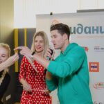 Ivan Zhvakin Instagram - Я поддерживаю, своим участием пока всего только один благотворительный фонд «Созидание» @bf_sozidanie Они позвали меня (первыми) и вот я приезжаю к ним уже третий год и с удовольствием приеду ещё!☺️) Хочу сказать, что благотворительность — это ведь одна из таких вещей, с помощью которых мы не чувствуем себя пустыми в этом мире, а даже наоборот, придаём значение нашему внутреннему существованию. Ещё Ницше говорил, что «Мы сами выбираем смысл нашей жизни». И это всего лишь один из способов) Так пусть их у каждого из нас, будет, как можно больше! Обнимаю! Moscow
