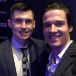 Ivan Zhvakin Instagram - Оглянуться не успел, а завтра уже осень! Это лето выдалось очень трансформационным. Работа работой, съемки съемками, но я бы отметил несколько других моментов. Уже, наверное, каждый смирился с мыслью, что уже никогда не будет, как раньше. Каждый хоть раз задумался, «а как теперь по-новому»? Все мои друзья подмечают это! Кстати о друзьях. В очередной раз понял насколько важно знакомиться с новыми людьми! 🎉 За это лето произошло множество встреч, о которых я даже не мечтал)! Уникальные люди с новыми для меня мыслями и мировоззрением. Общаюсь с ними и каждый раз ощущение, будто на другой планете побывал. ✅ Съездил в Крым. Эта поездка подарила мне настоящую бурю эмоций. ➡️ Влюбился! ❤️ Познакомились на пляжной вечеринке, на которую, как оказалось, мы идти не планировали, но так получилось. Посмотрим, что из этого выйдет.) ➡️ Лагерь Артек тоже навсегда останется в моем сердце. ❤️ А так же это чудное море и солнце, которые исцеляют и придают сил. ➡️ Там я Первый раз побывал на Нудистском пляже. 😂 Благо людей было не много, но сам ритуал выполнен. Решил, что нужно иногда делать то, что вне шаблонов мышления! ☝️Понял, что это движение больше не про демострацию себя, а про принятие себя среди людей. 💪 Тоже своего рода трансформация. ➡️ Ещё я стал чаще ходить на мероприятия и вечерние прогулки. Но не скажу, что прям заряжаюсь от этого. Знаю тех, кто без этого прям жить не может, но каждому своё и если всё в меру, то почему бы и нет🙃)) 😌 Жалею только, что за это лето не успел повидаться с многими своими давними друзьями! Обязательно нужно преодолевать любые расстояния и преграды и видеться с друзьями как можно чаще, создавать для этих встреч поводы. 😉 Ну а с кем успел увидеться, хочется ещё!! Теперь уже в пальто и шарфиках глинтвейн в парках попивать будем от холода🍁). Ну а если честно, хочу чтоб всех нас встретила не менее прекрасная Осень, как в песне у Ляписа: Любовь всегда приходит летом в платьице зеленом, А осенью любовь приходит в золотом. А как прошло ваше лето?? Что запомнилось больше всего?👇 Moscow