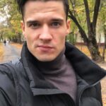 Ivan Zhvakin Instagram - Для поднятия вашего настроения записал в воскресенье короткий ролик с шуршащей, залитой солнцем листвой! И петь сразу захотелось! Ярких вам дней! Moscow