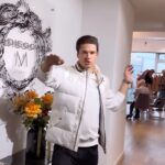 Ivan Zhvakin Instagram - One day at the presentation of the new collection @diegom_milano На этой неделе был приглашён на мероприятие Diego M — Press Day FW 22/23 61 этаж. Панорамные окна с видом на Москву. На входе уже чувствовался запах вкусно приготовленной пасты 🍜)) Меня любезно поприветствовали, я тоже был приветлив. Как в самых красивых фильмах, мне налили итальянского шампанского, я расслабился и стал осматриваться 😶. На кухне, как бог, мастерски управлялся итальянский шеф Джузеппе. А вокруг, на фоне этого обалденского вида, висели итальянские куртки @diegom_milano. Мне подробно рассказали про каждую модель и я с энтузиазмом начал их примерять. Я люблю качественные вещи и уверен, что из широкого ассортимента абсолютно каждый может найти себе, что-то по вкусу. Мне очень быстро кое-что приглянулось. Я с большим удовольствием попробовал пасту Фетучини Шефа Джузеппе, впитал атмосферу итальянского вечера и понял, что нужно чаще приходить сюда. Grazie! Moscow City